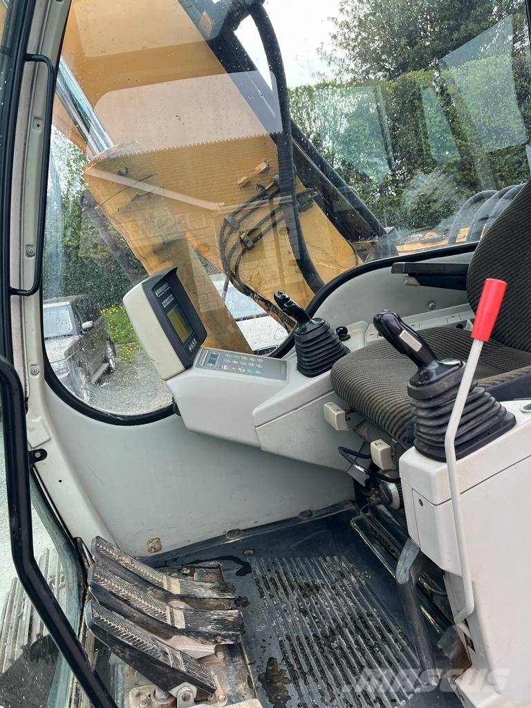 Liebherr R 900 C 大型油圧ショベル12t以上（パワーショベル・ユンボ）