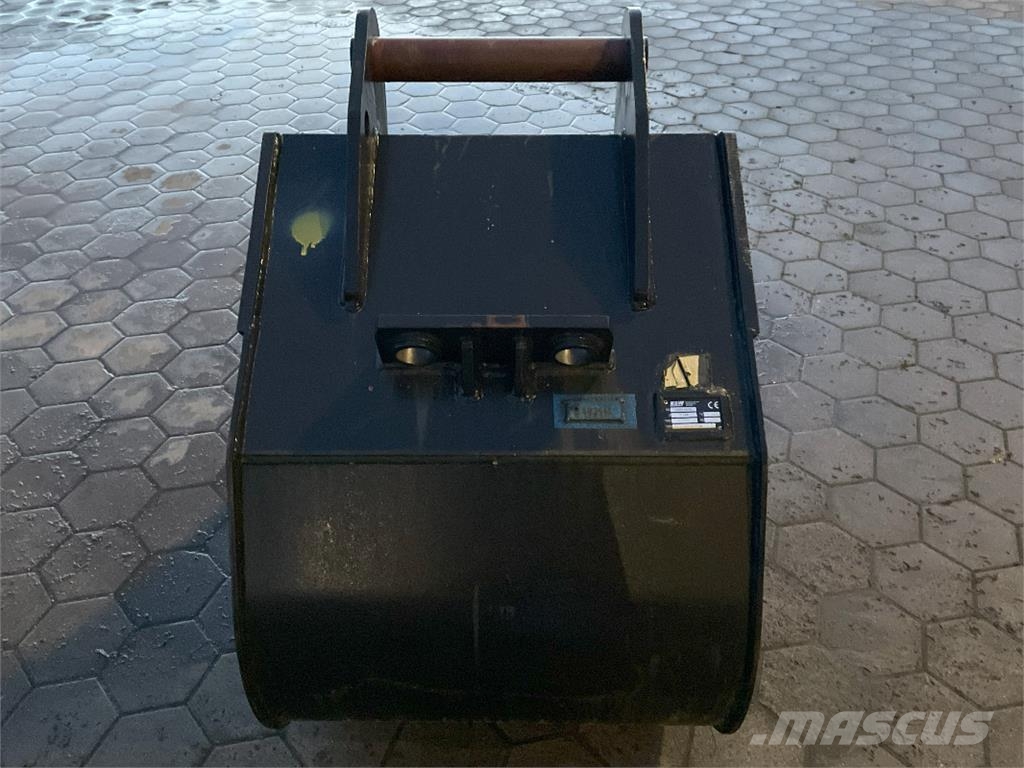 TIEFLÖFFEL 800 MM, MIT ZÄ Excavator
