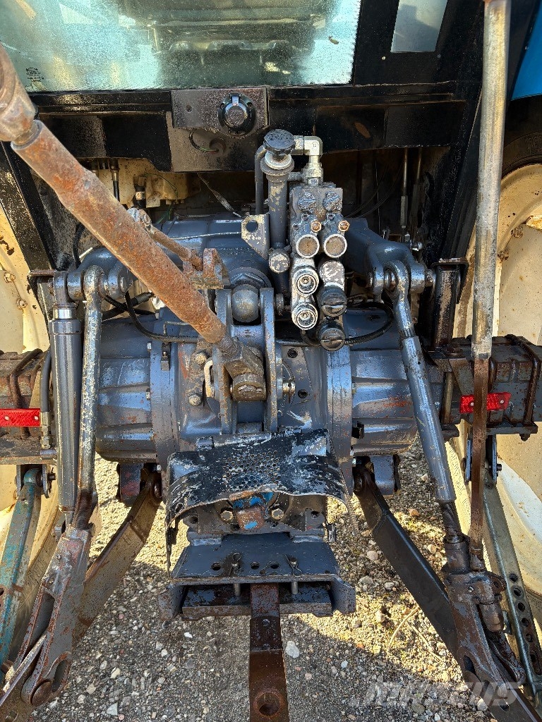 New Holland 5640 Traktorer