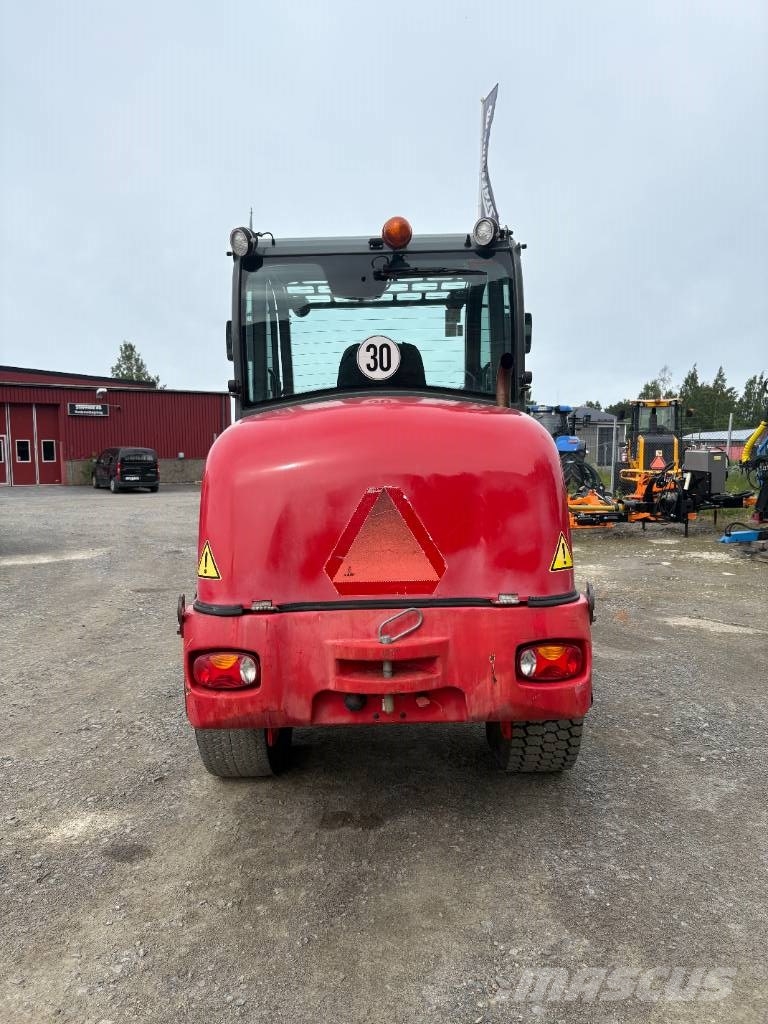 Weidemann 4070 Naudoti ratiniai krautuvai