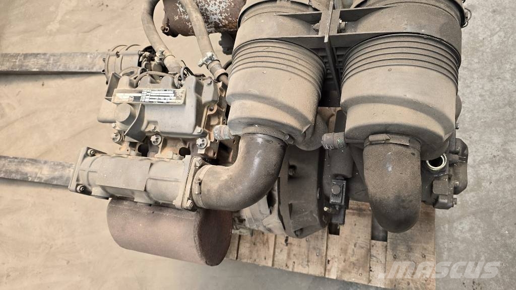 Deutz F2M1011 Motorer