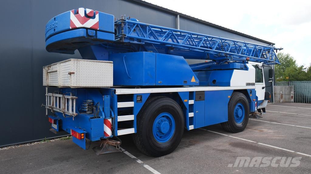 Liebherr LTM 1030 Kranen voor alle terreinen