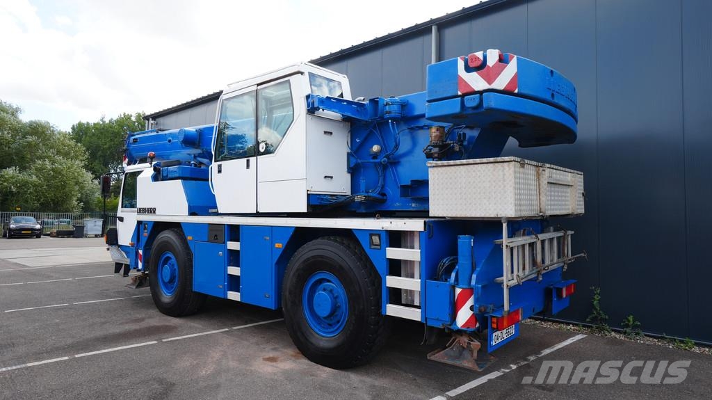 Liebherr LTM 1030 Kranen voor alle terreinen