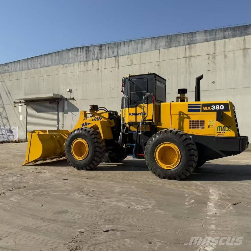 Komatsu WA380 ホイールローダー・タイヤショベル
