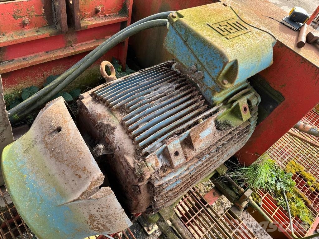 Morbark 1500 V Hammer Mill Młyny śrutujące
