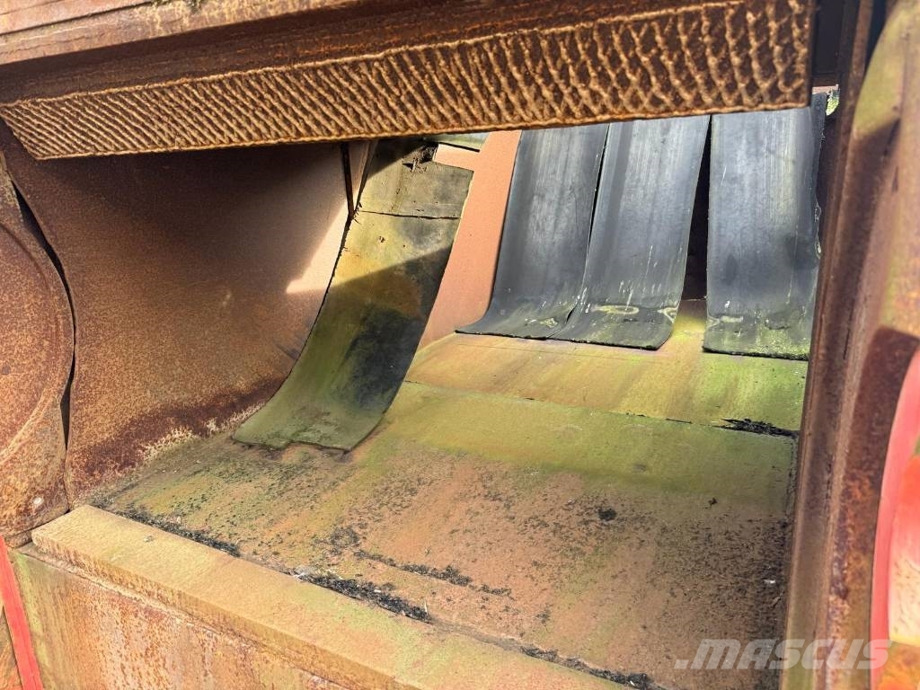 Morbark 1500 V Hammer Mill Młyny śrutujące