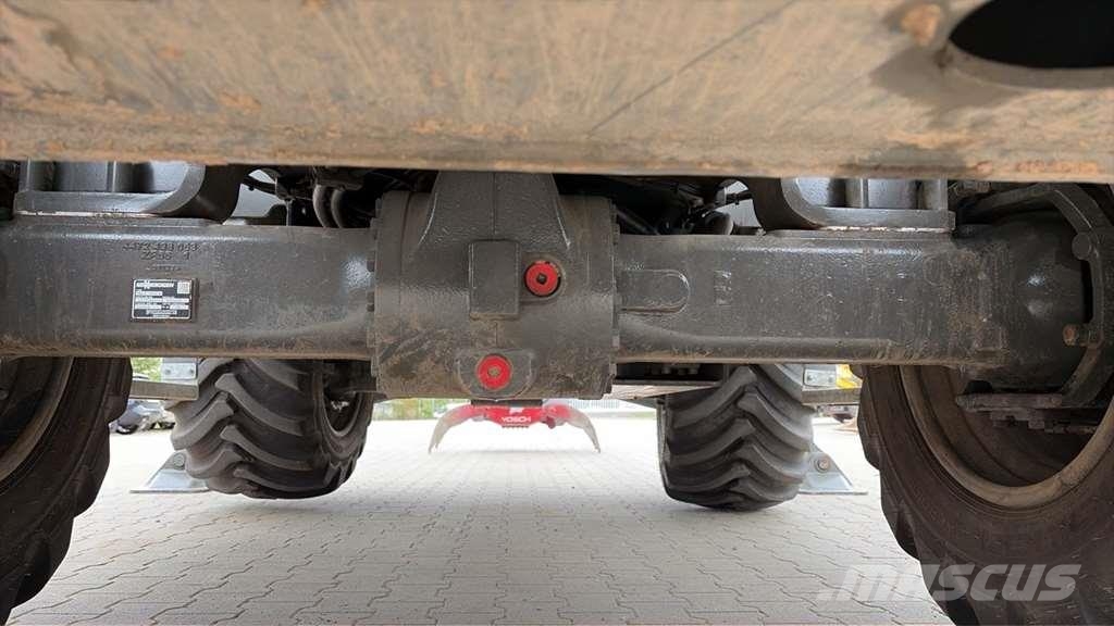 Sennebogen 718 Sennebogen 718 حفارات خاصة