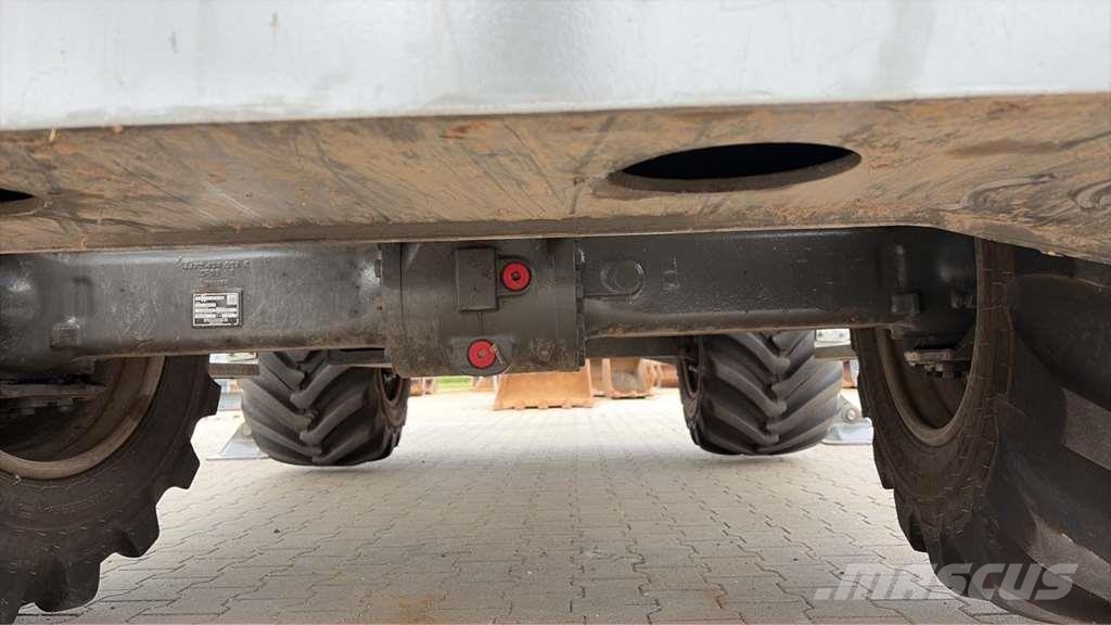 Sennebogen 718 Sennebogen 718 حفارات خاصة