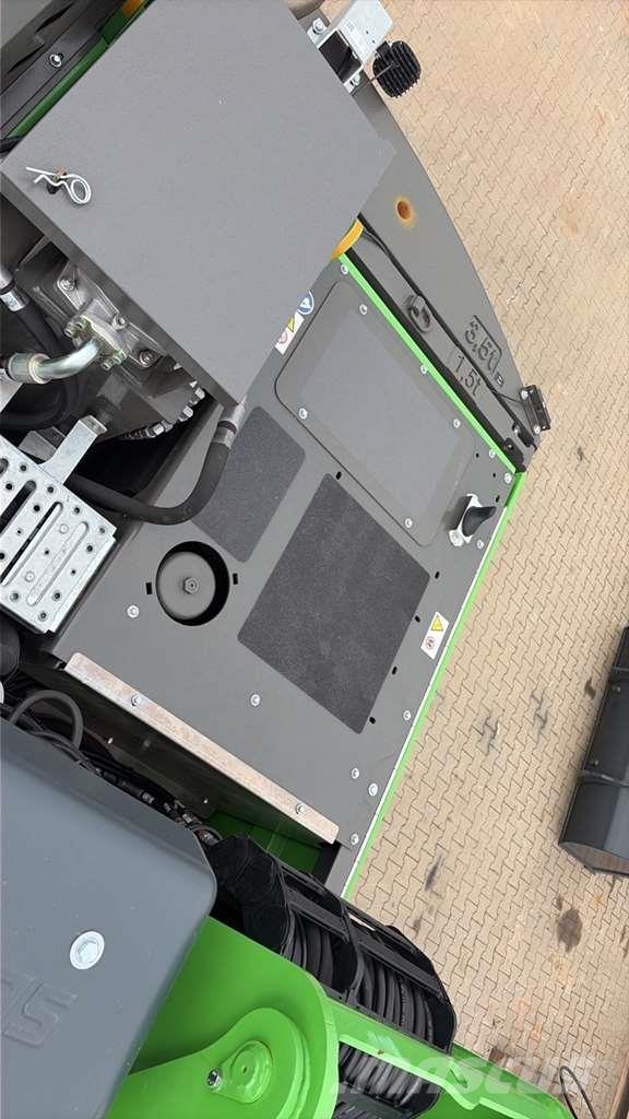 Sennebogen 718 Sennebogen 718 حفارات خاصة