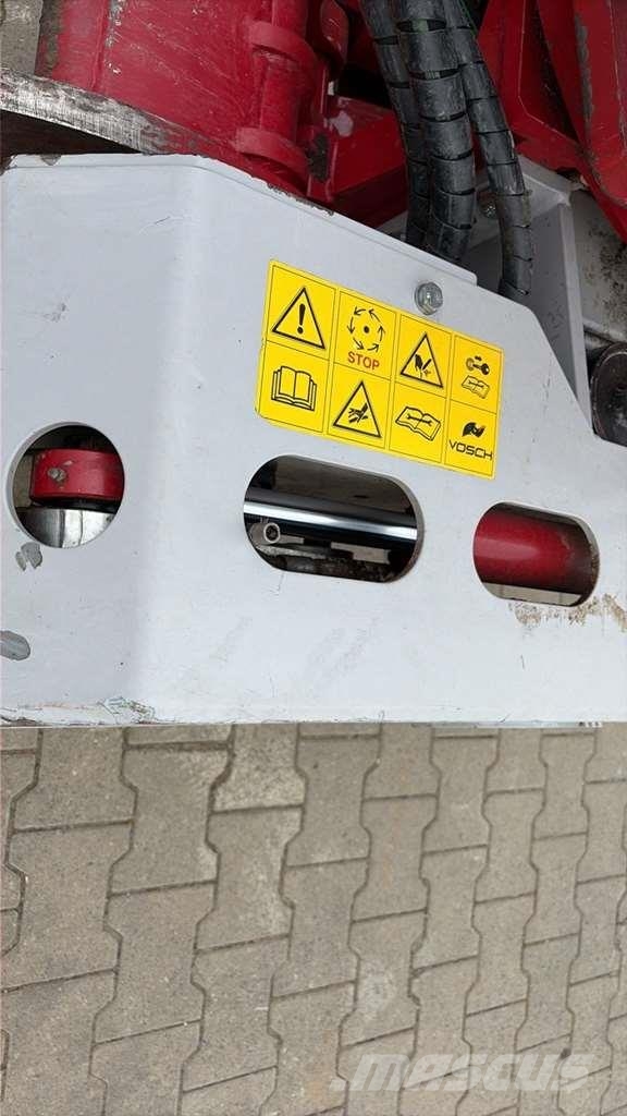 Sennebogen 718 Sennebogen 718 حفارات خاصة
