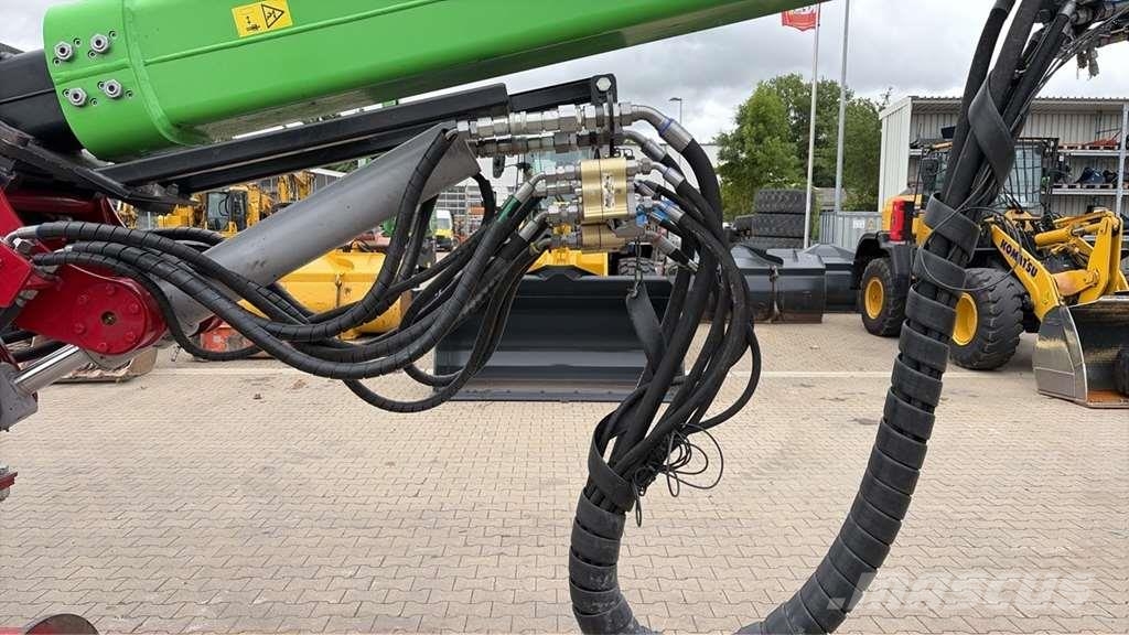 Sennebogen 718 Sennebogen 718 حفارات خاصة