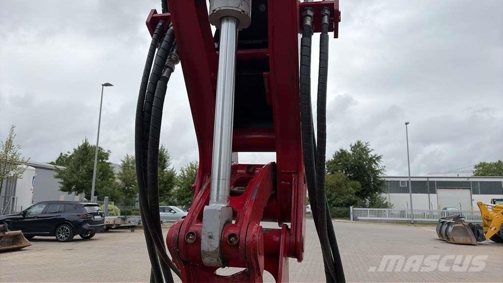 Sennebogen 718 Sennebogen 718 حفارات خاصة