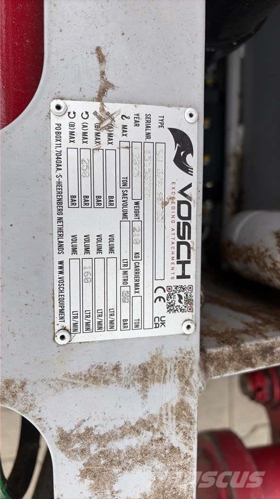 Sennebogen 718 Sennebogen 718 حفارات خاصة