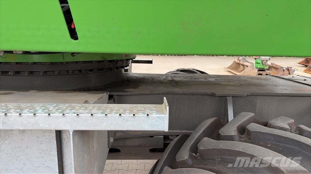 Sennebogen 718 Sennebogen 718 حفارات خاصة