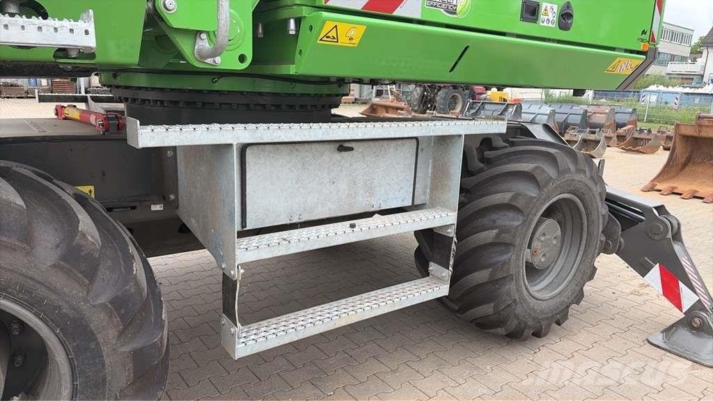 Sennebogen 718 Sennebogen 718 حفارات خاصة