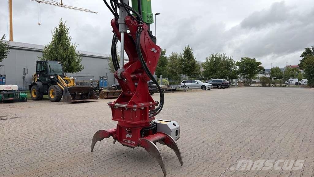 Sennebogen 718 Sennebogen 718 حفارات خاصة