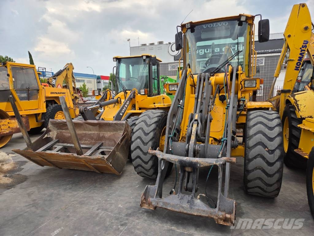 Volvo L 30 B 휠로우더