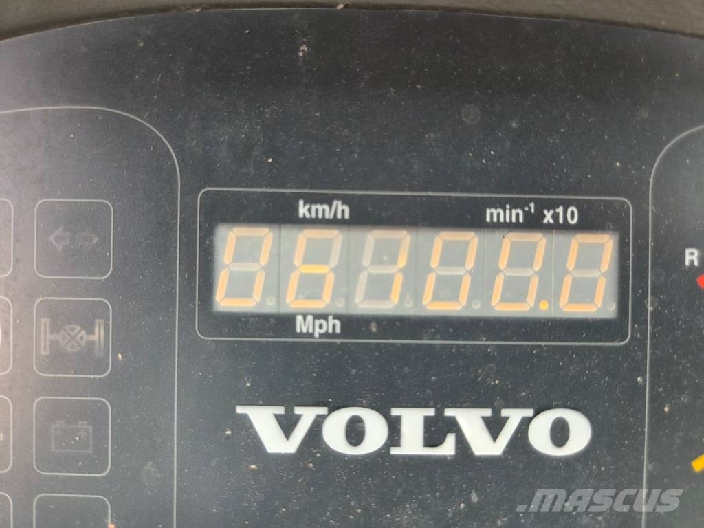 Volvo L 30 B 휠로우더