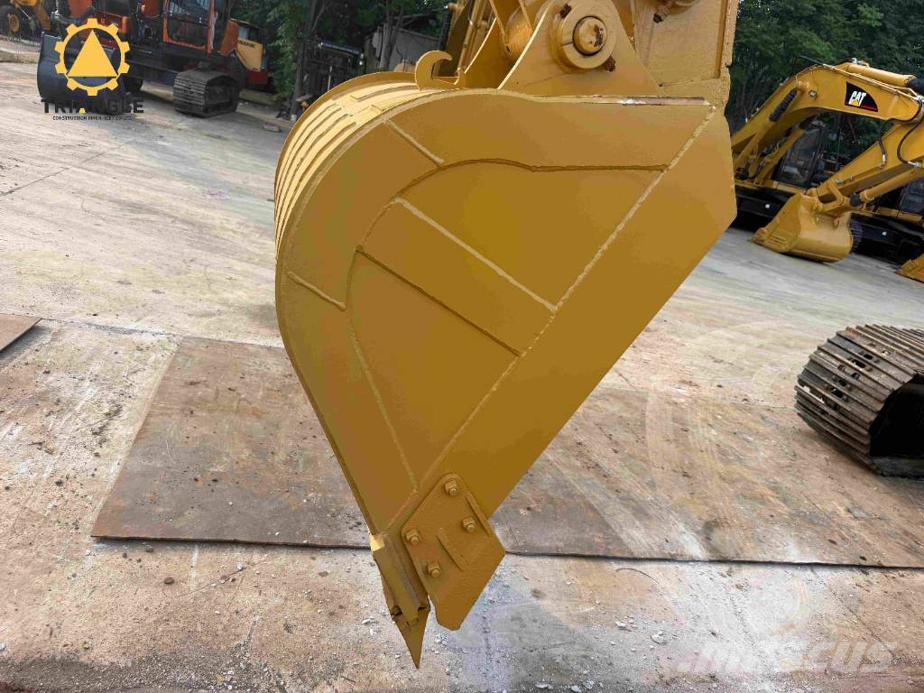 CAT 320 C L Crawler excavators