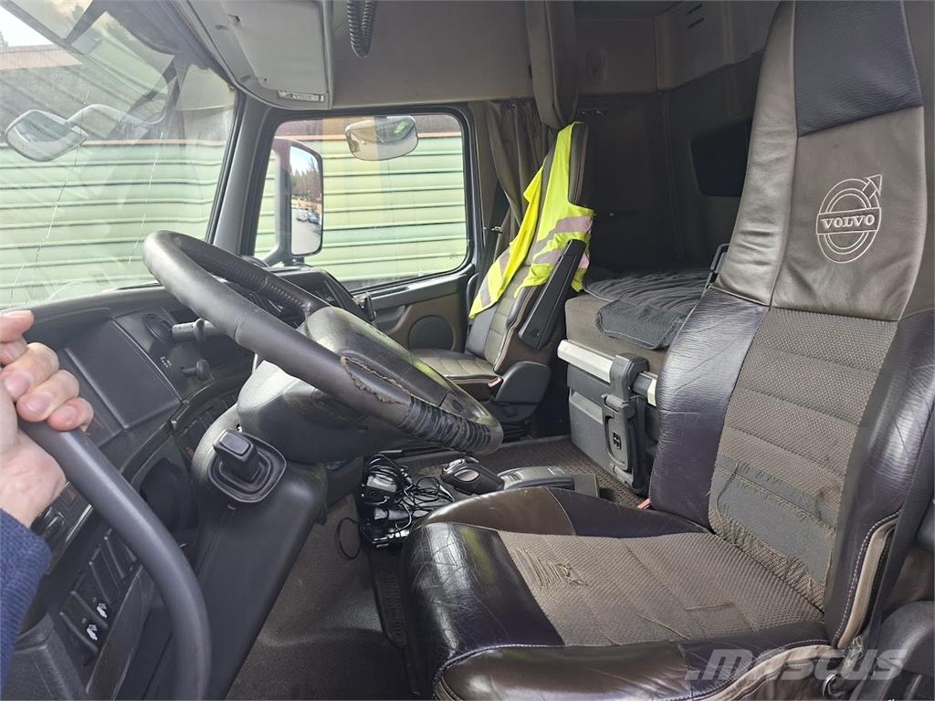 Volvo FH16-FH 64R B-6*4 16.1 木材トラック