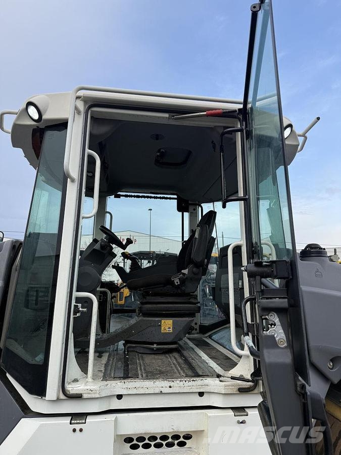 Hamm DV+ 90i VV-S 双轮压路机