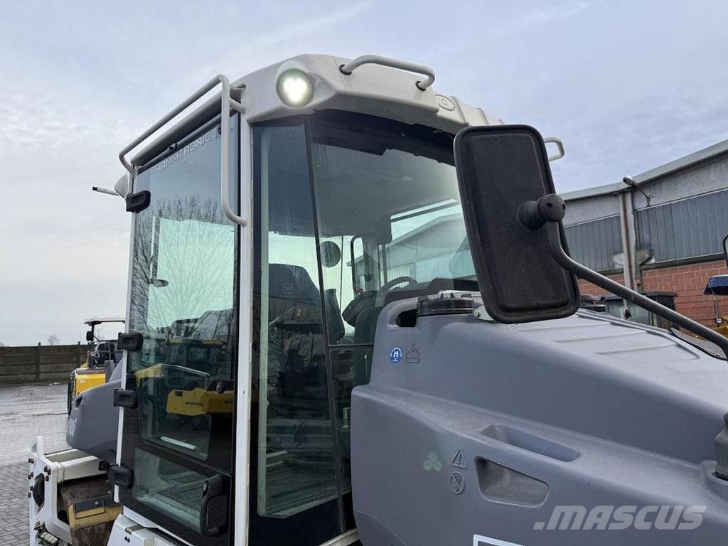 Hamm DV+ 90i VV-S 双轮压路机
