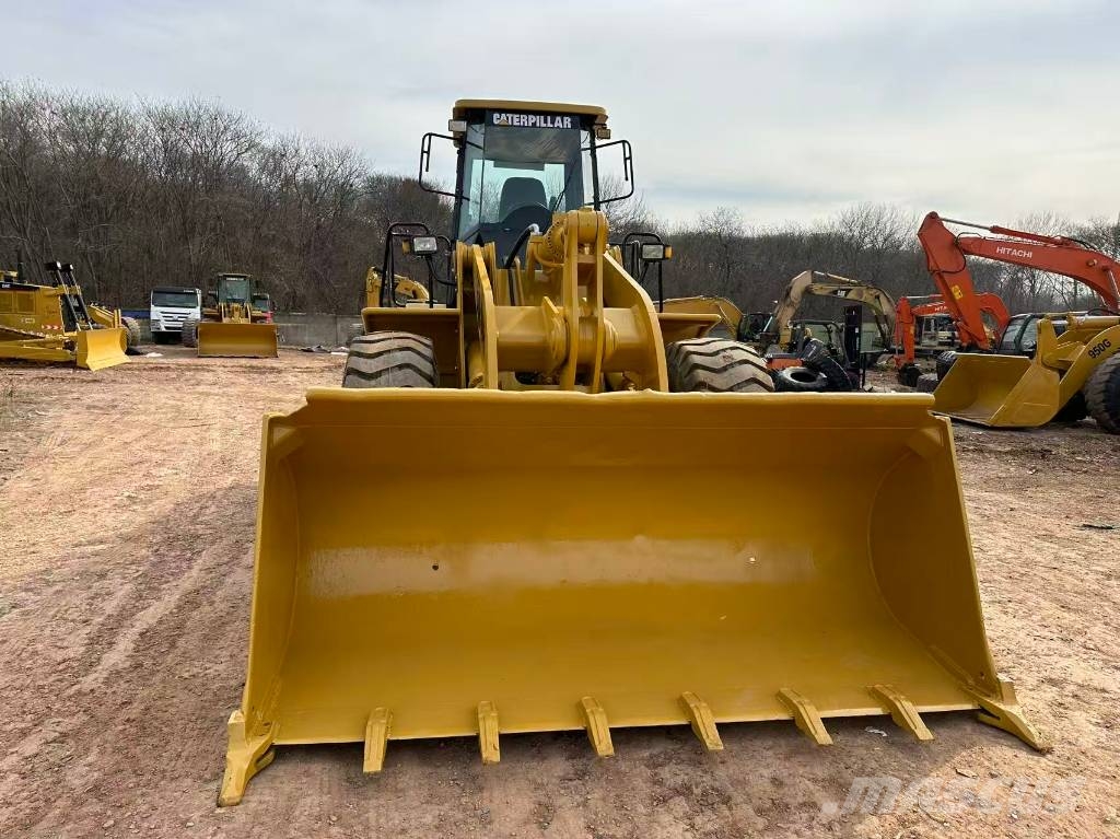 CAT 966H Kolesni nakladalci