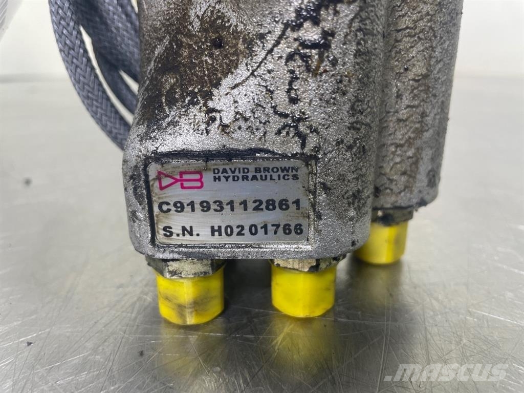 Schaeff SKL834-5369661308-Servo valve/Servoventil Hidraulikos įrenginiai