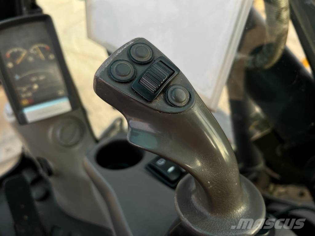 Volvo EW 140 C Колісні екскаватори
