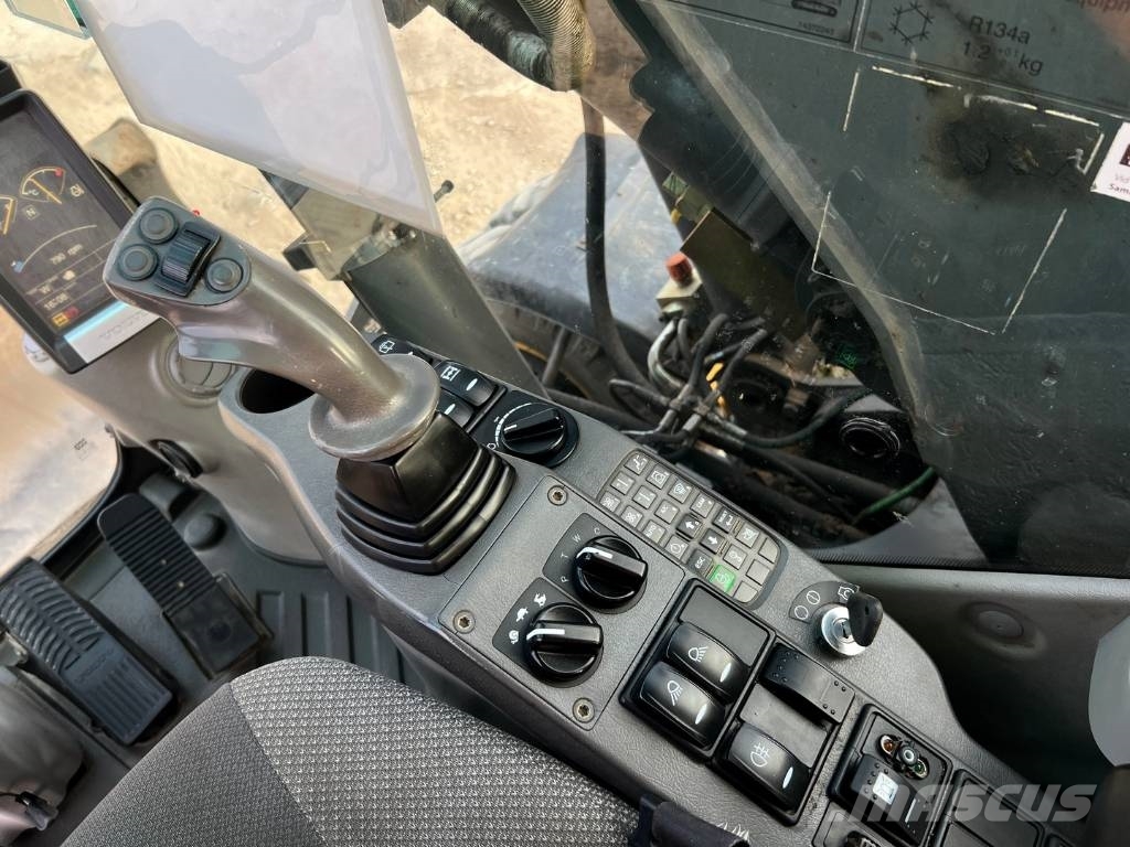 Volvo EW 140 C Колісні екскаватори