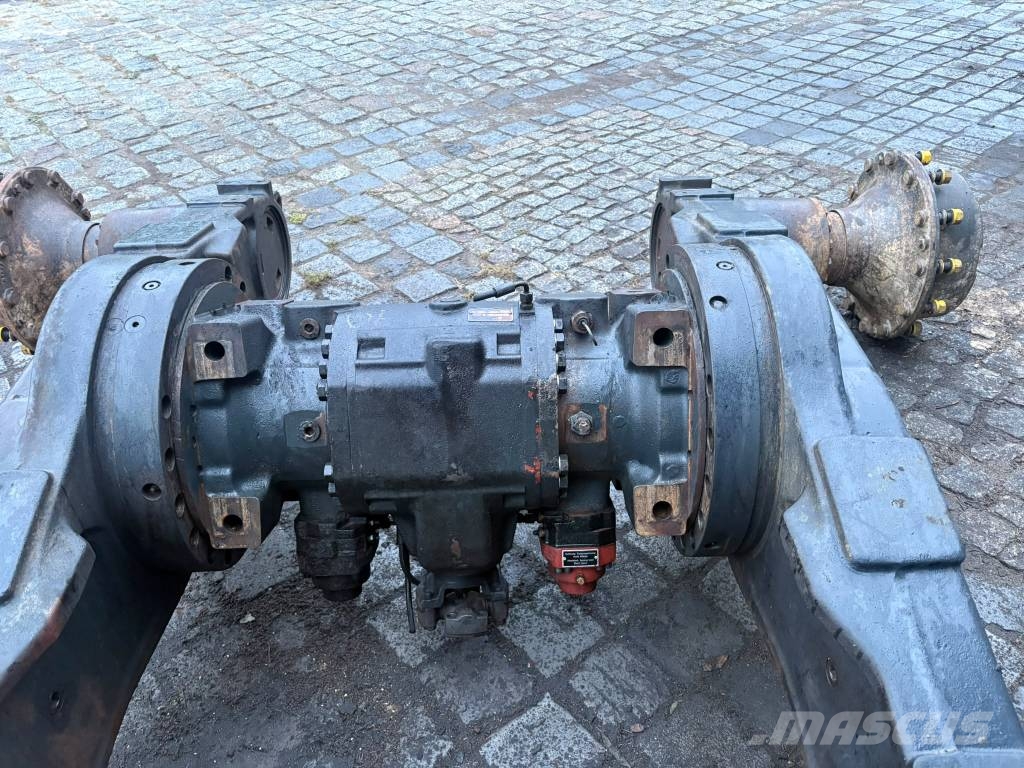 Ponsse NAF P0 40 6 Rastos, correntes e material rodante