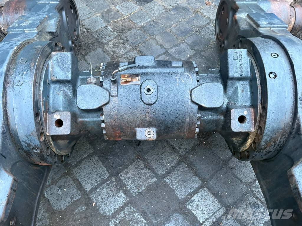 Ponsse NAF P0 40 6 Rastos, correntes e material rodante