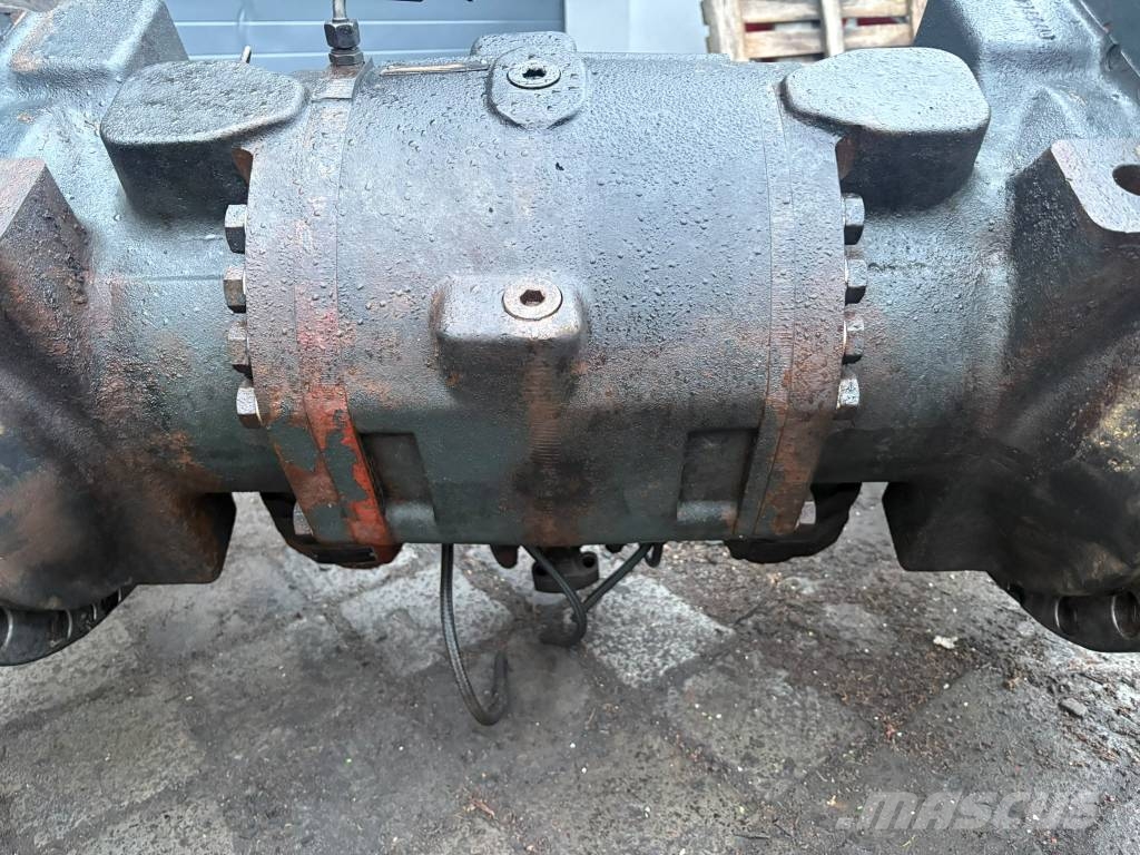 Ponsse NAF P0 40 6 Rastos, correntes e material rodante