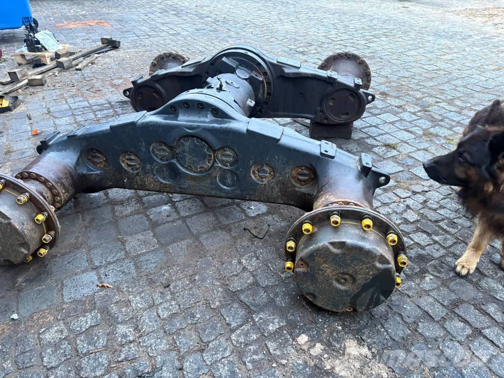 Ponsse NAF P0 40 6 Rastos, correntes e material rodante