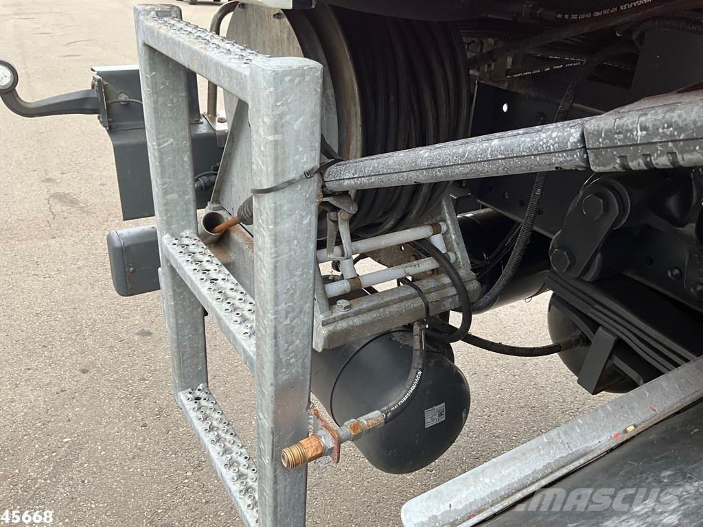 Mercedes-Benz Axor 1833 4x4 Schörling SORF Schienenreinigungs/Ra 街路清掃車