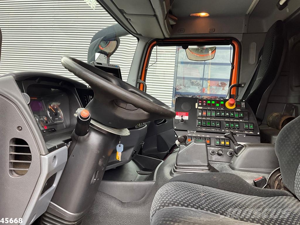 Mercedes-Benz Axor 1833 4x4 Schörling SORF Schienenreinigungs/Ra 街路清掃車