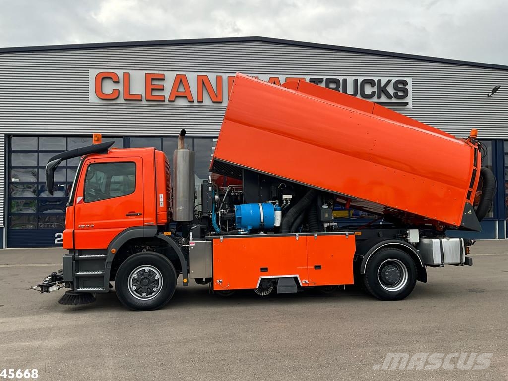 Mercedes-Benz Axor 1833 4x4 Schörling SORF Schienenreinigungs/Ra 街路清掃車