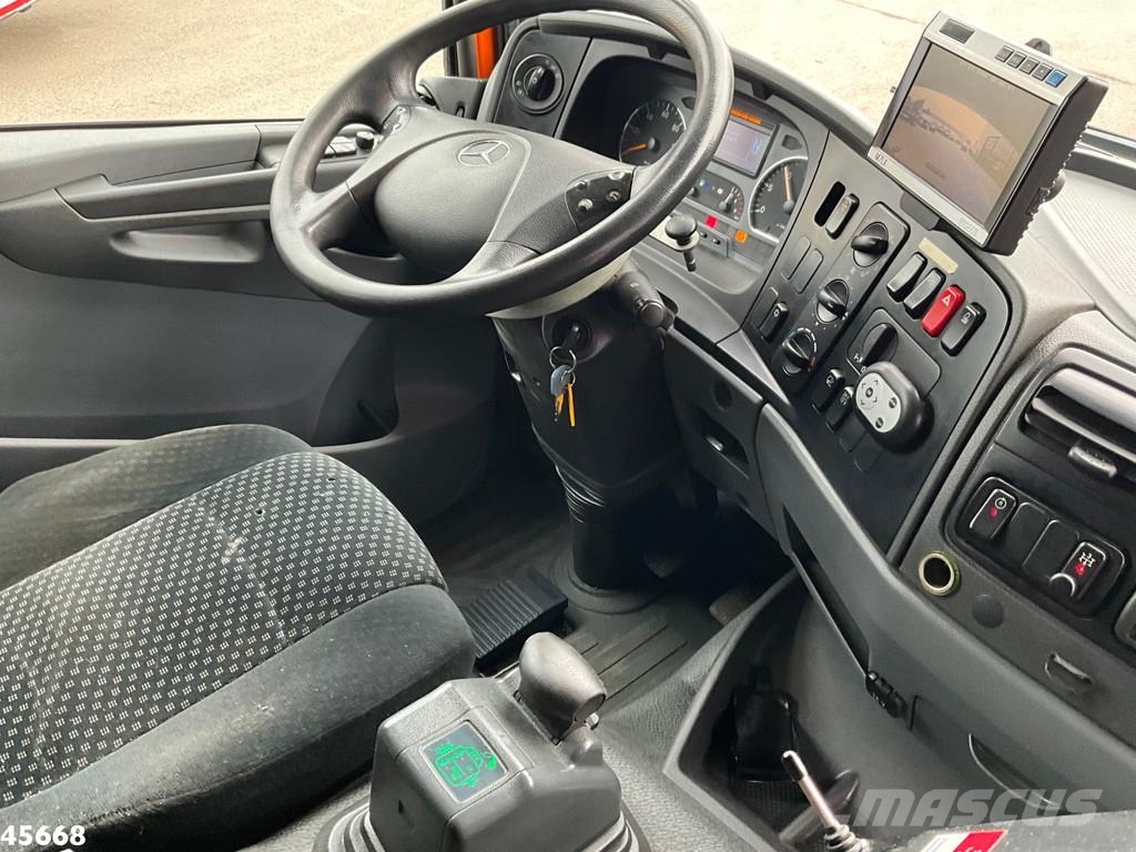 Mercedes-Benz Axor 1833 4x4 Schörling SORF Schienenreinigungs/Ra 街路清掃車