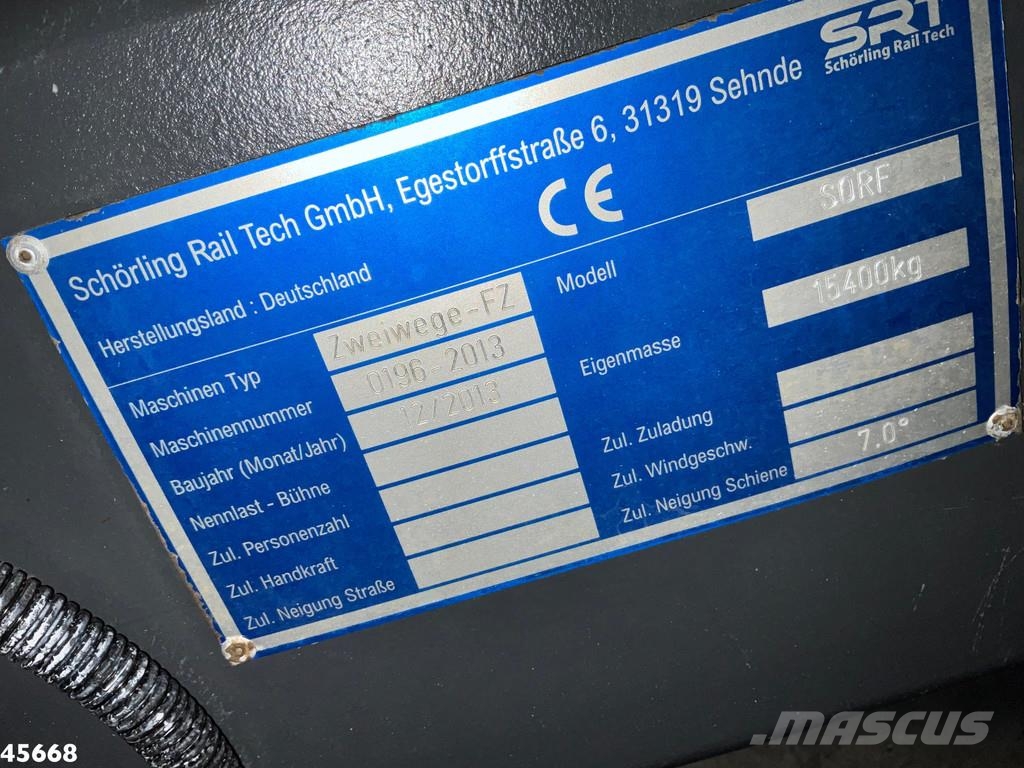 Mercedes-Benz Axor 1833 4x4 Schörling SORF Schienenreinigungs/Ra 街路清掃車