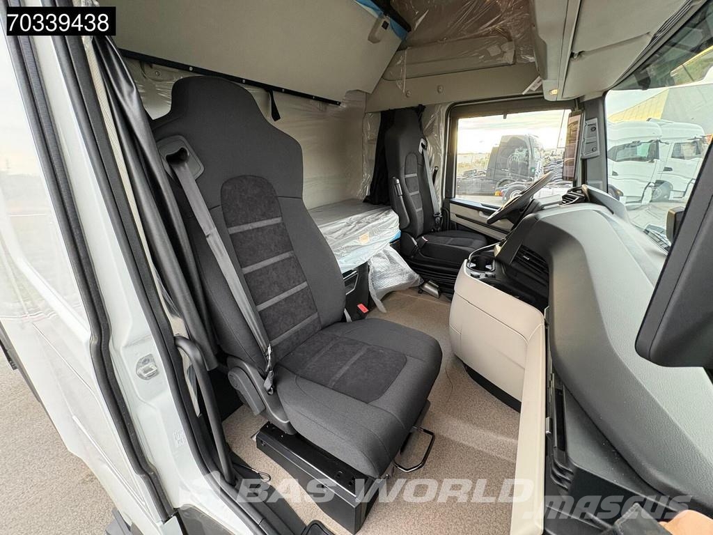 Iveco S-Way 460 4X2 NEW! MEGA HPEB 2x tanks Standklima N Vilcēji
