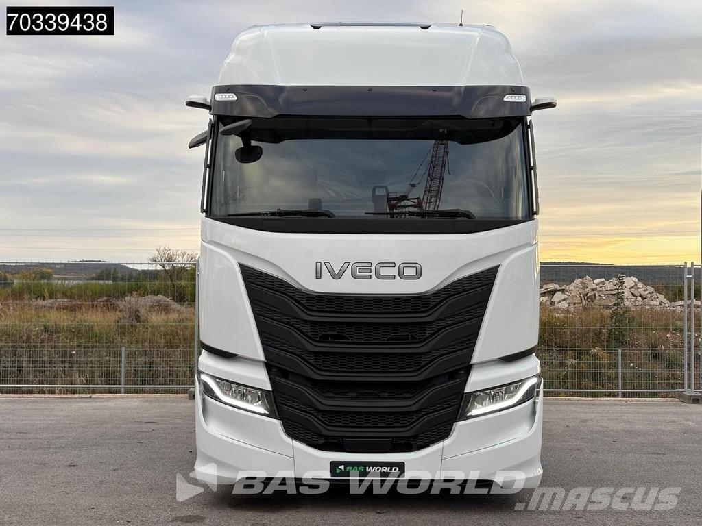 Iveco S-Way 460 4X2 NEW! MEGA HPEB 2x tanks Standklima N Vilcēji