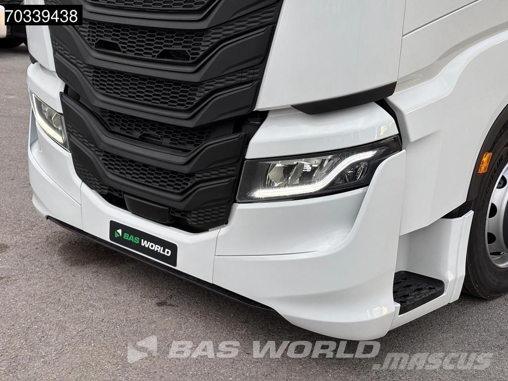 Iveco S-Way 460 4X2 NEW! MEGA HPEB 2x tanks Standklima N Vilcēji