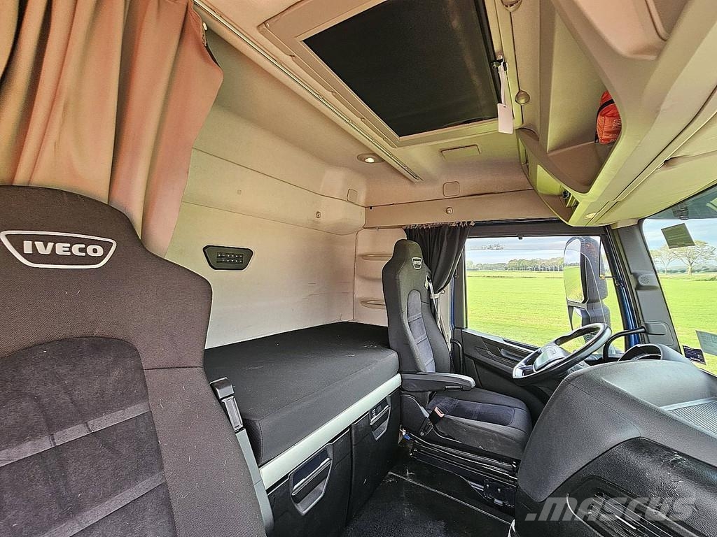 Iveco S-WAY AS440S46 INTARDER PTO+HYDR. Vilcēji