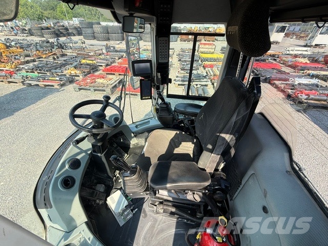 Liebherr L 580 XPoweR USED CAB كابينة والداخلية