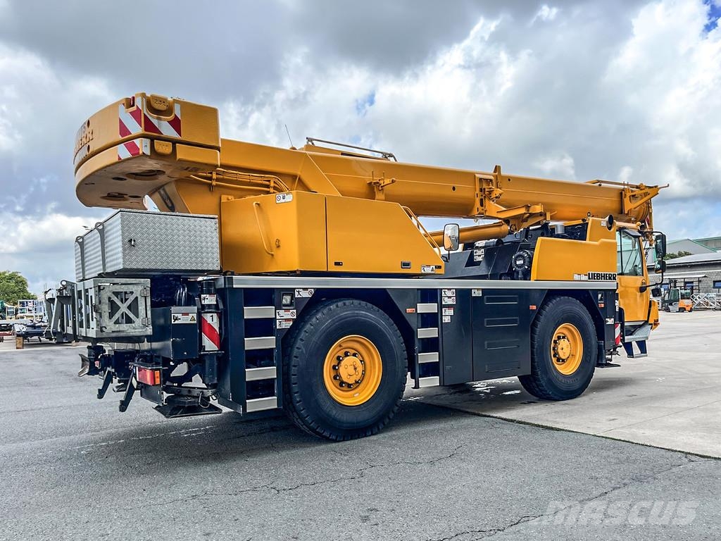 Liebherr LTM 1030-2.1 2020   Mobile cranes رافعات أخرى