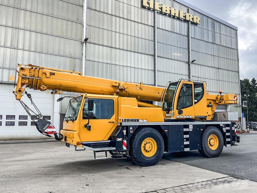 Liebherr LTM 1030-2.1 2020   Mobile cranes رافعات أخرى