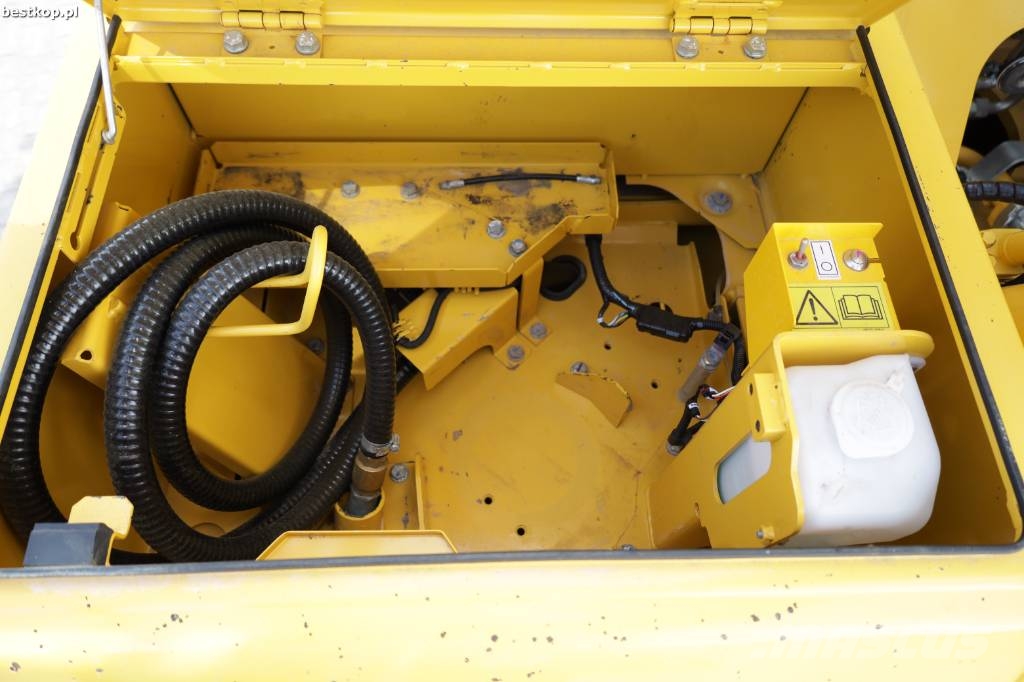 Komatsu PC 210 LC-11 Excavadoras de cadenas