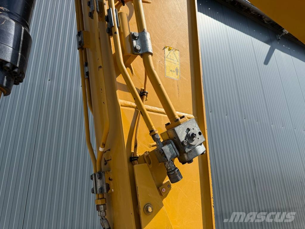 CAT 320 07B Rupsgraafmachines