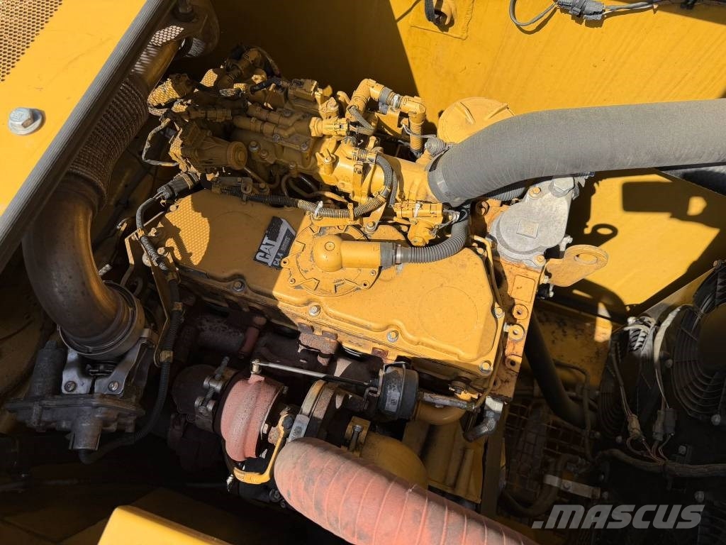 CAT 320 07B Rupsgraafmachines