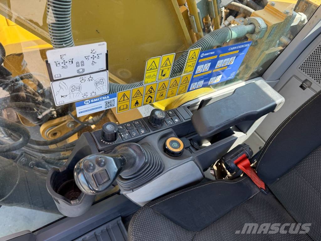 CAT 320 07B Rupsgraafmachines
